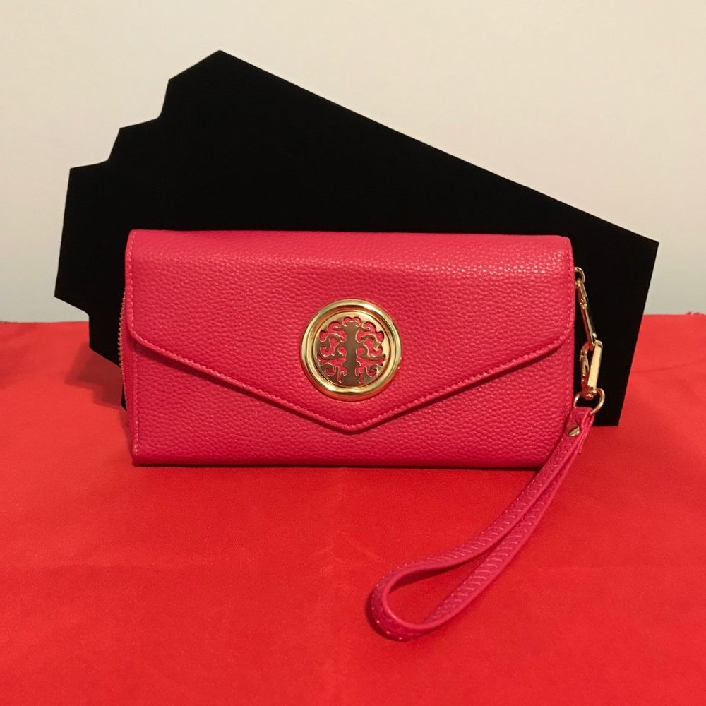 Clutch-Wristlet
